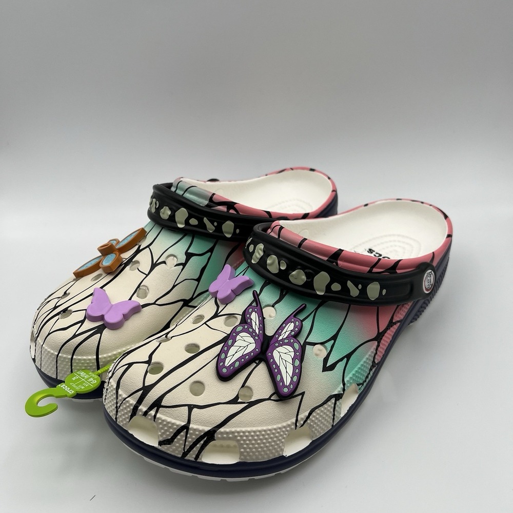 Crocs x Demon Slayer Classic Clog Shinobu Kocho Men's Size 11 Sandal 211412-90H‎